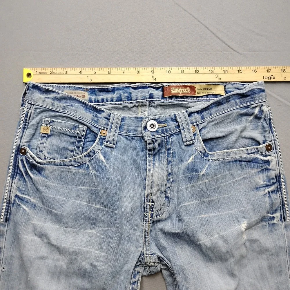 Big Star Union Slim Straight Jeans Mens 32R Light Wash Distressed Thrashed Denim